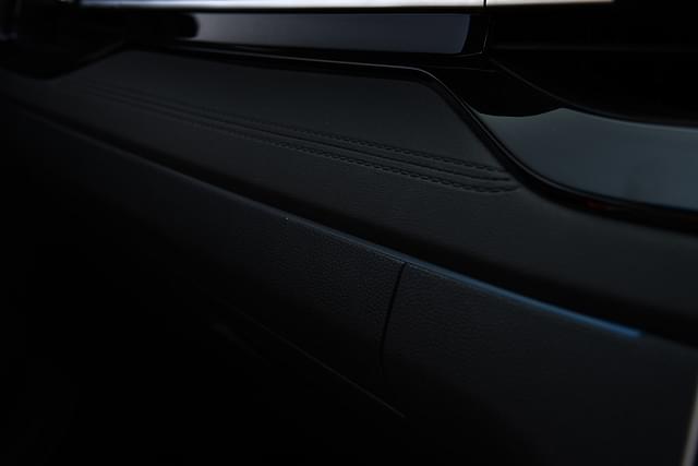 Glove Box Image - 2396