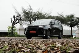 Mg M9 Front Left Three Quarter