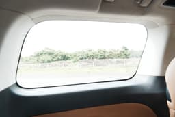 MG M9 Interior Colours Black, Beige