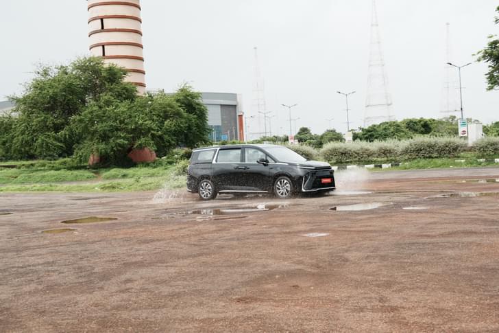 Front Right Three Quarter