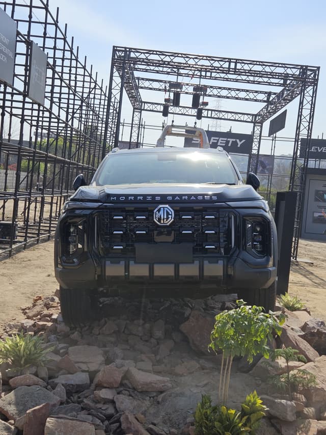 Front View Image - 33012