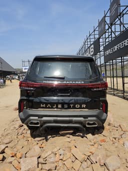 Mg Majestor Rear View