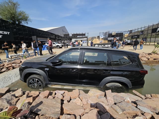 Alloy Wheels Image - 33002