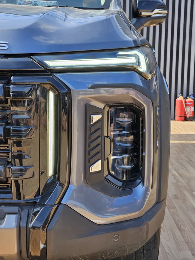 Front View Image - 32990