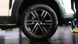Mg Majestor Alloy Wheels True