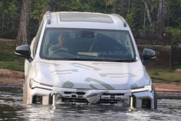 Mg Majestor Front View