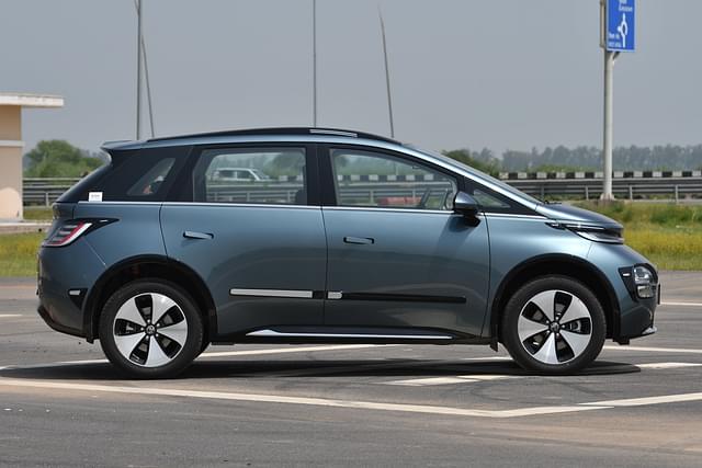 Alloy Wheels Image - 3544