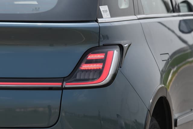Rear View Image - 3562