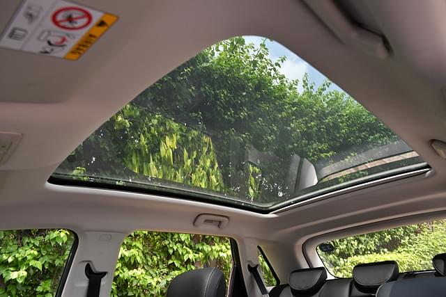 Sunroof Image - 3686