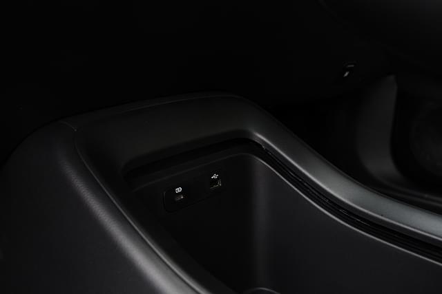 Charging Ports Image - 3691