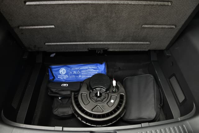 Boot Space Image - 3697