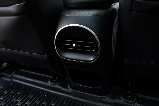 Ac Vents Rear Image - 3704