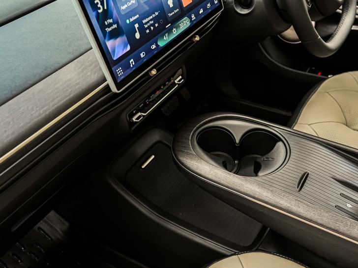 Mg Windsor Dashboard