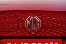 MG ZS EV Color Red
