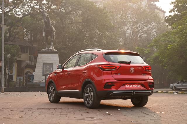 Rear View Image - 4032