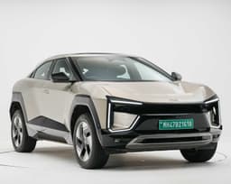 Mahindra Be 6e Front Left Three Quarter