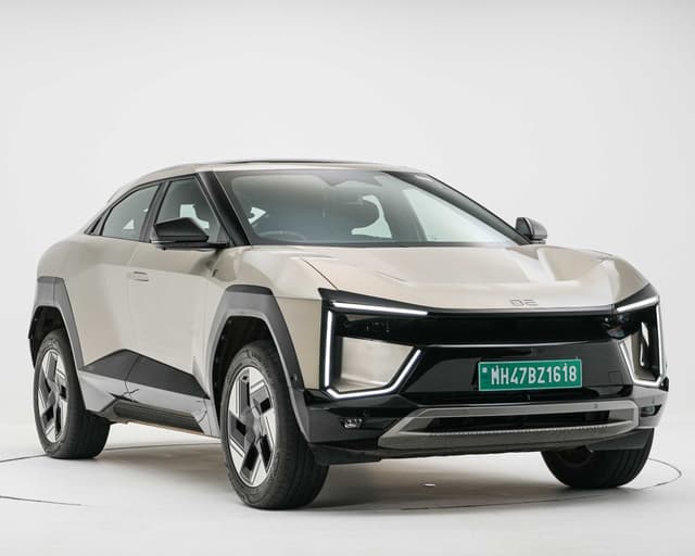 Front Left Three Quarter