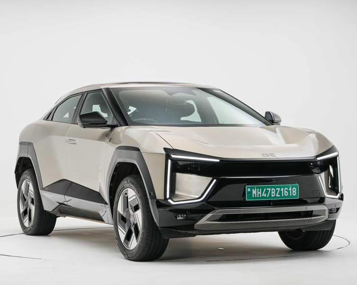 Front Left Three Quarter