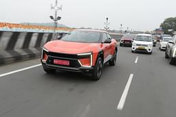 Mahindra Be 6e Front Right Three Quarter
