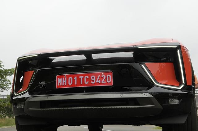 Rear View Image - 7638