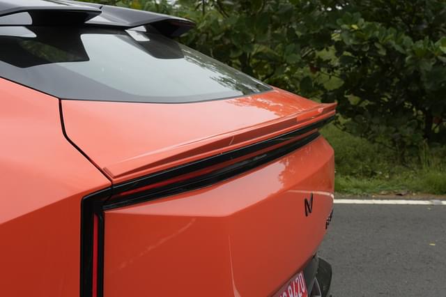 Rear View Image - 7758
