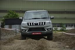 Mahindra Bolero Neo Front View