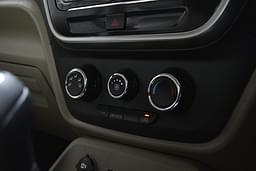 Mahindra Bolero Neo 12v Power Outlets