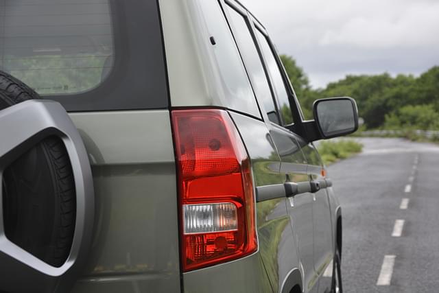 Rear View Image - 9047