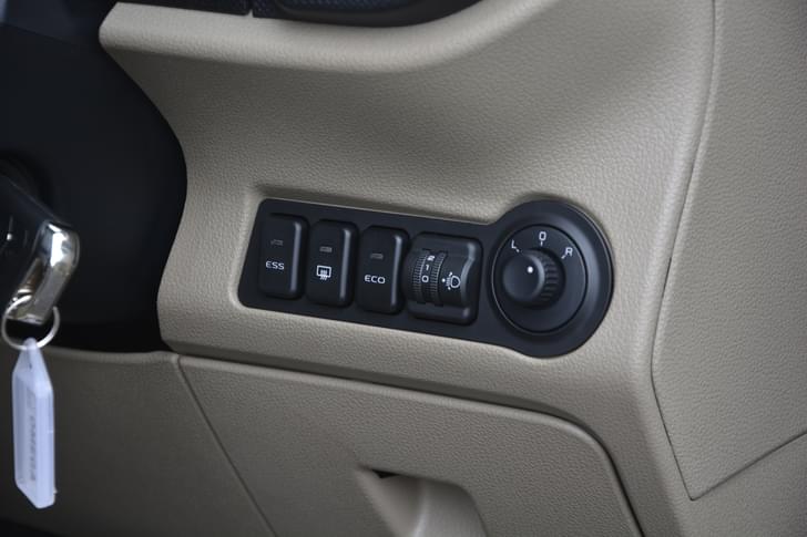 Mahindra Bolero Neo Door Controls
