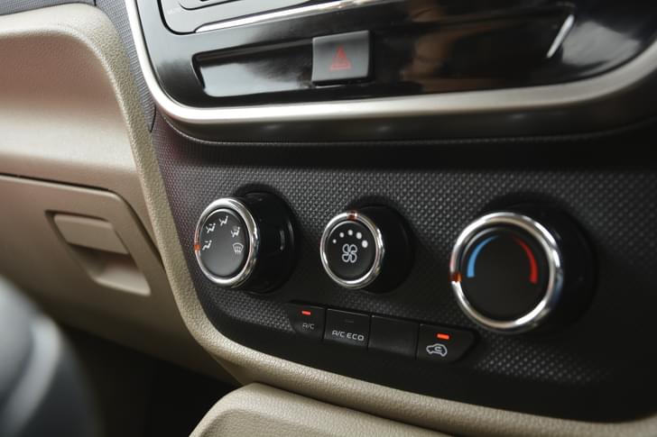 Mahindra Bolero Neo Ac Vents Front