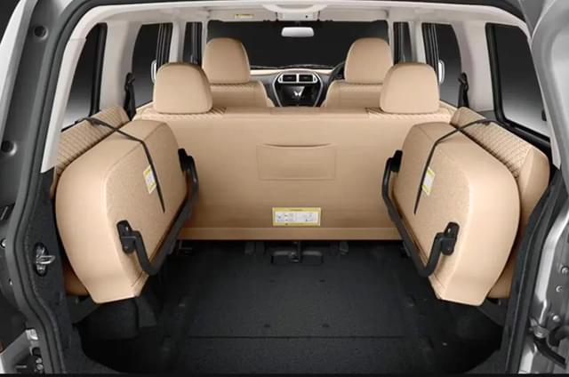 Mahindra Bolero Neo+ Front Row Seats