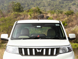 Mahindra Bolero Neoplus Front View