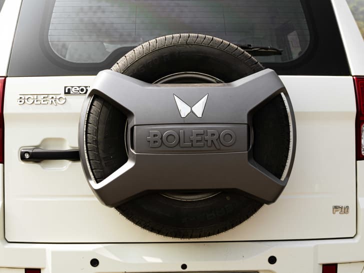 Mahindra Bolero Neoplus Rear View