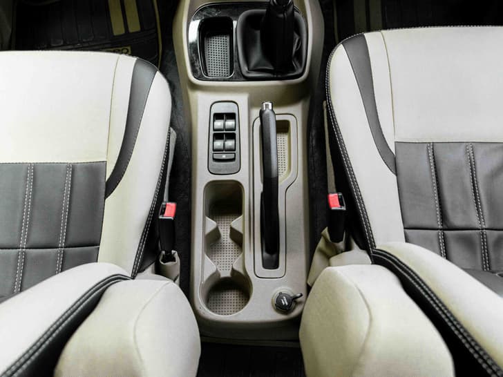 Mahindra Bolero Neoplus Front Row Seats