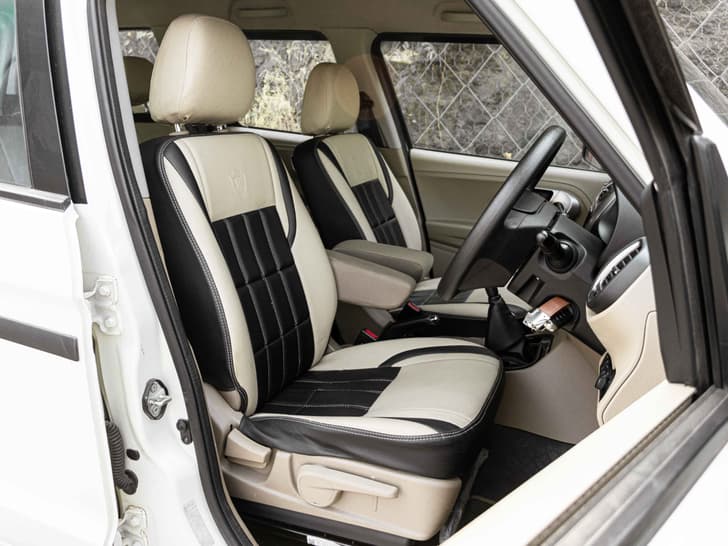 Mahindra Bolero Neoplus Front Row Seats