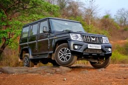 Mahindra Bolero Front Left Three Quarter