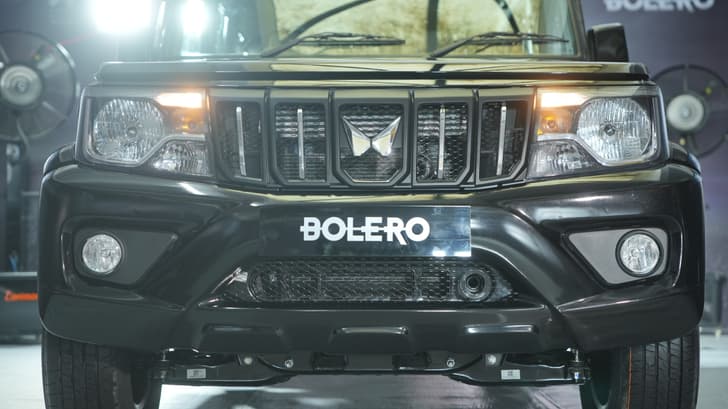 Mahindra Bolero Front View