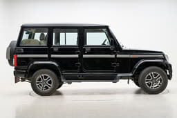 Mahindra Bolero Color Black
