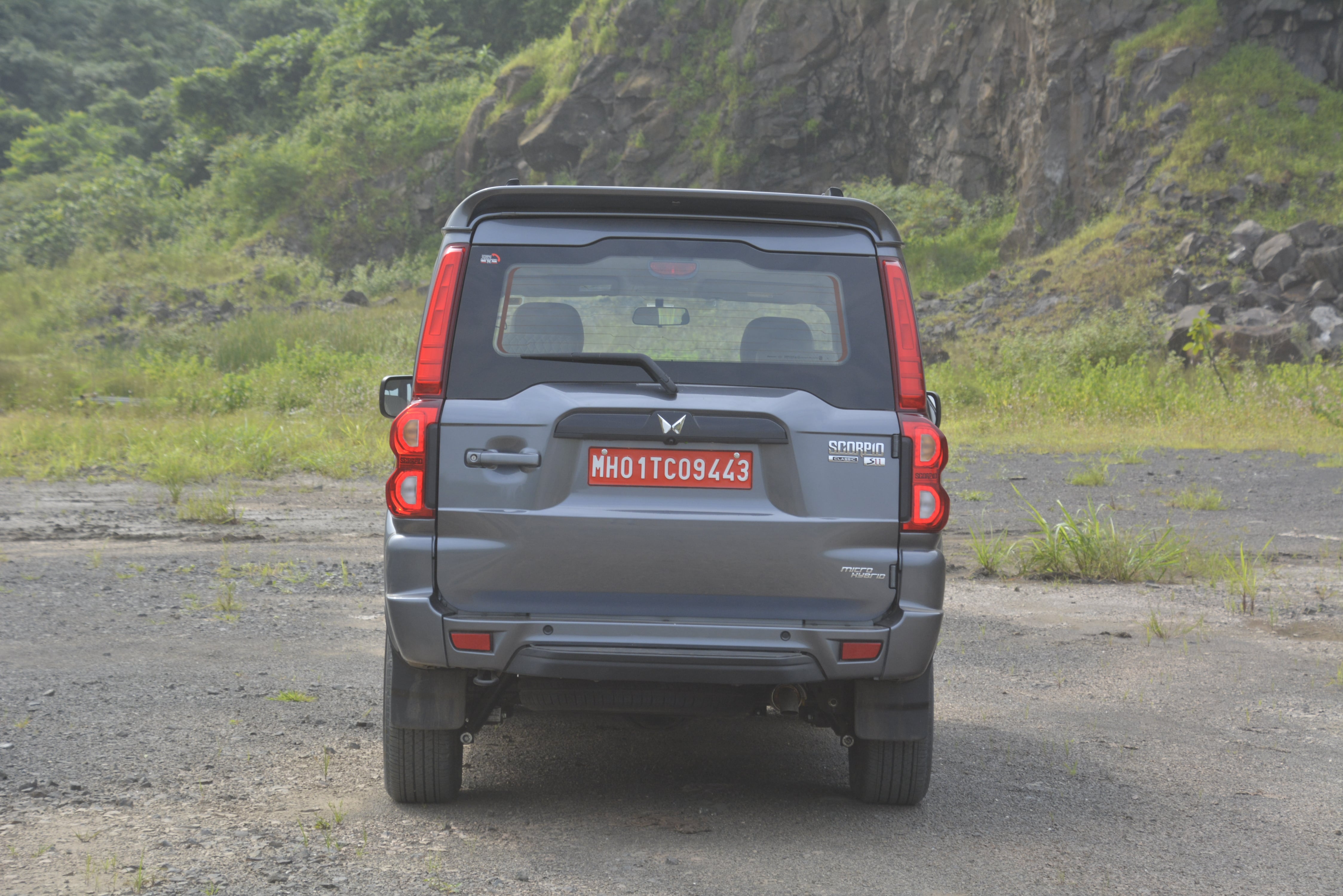 Mahindra Scorpio Classic Rear View Image – Scorpio Classic Photos in ...