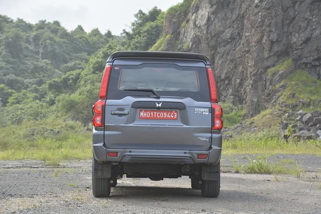 Rear View Image - 7395