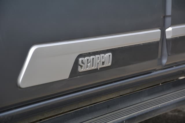Rear Logo Image - 7415