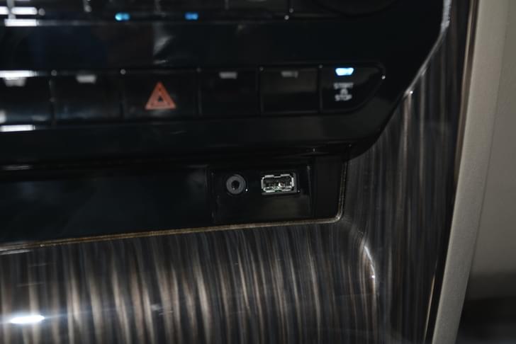 Mahindra Scorpio Classic Charging Ports