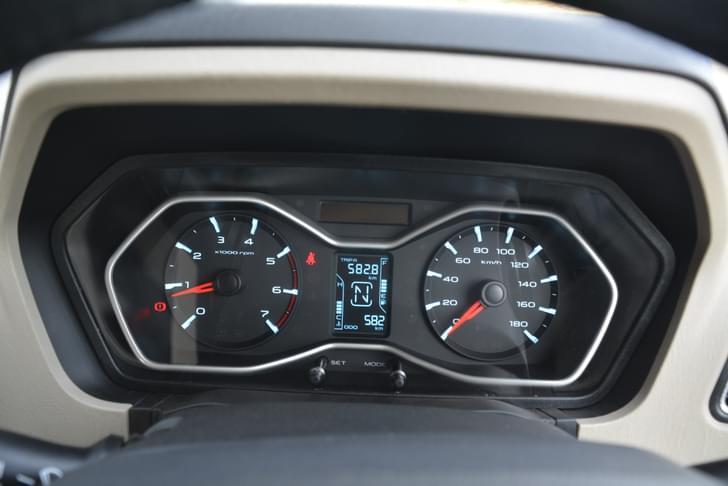 Mahindra Scorpio Classic Instrument Cluster