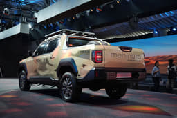 Mahindra Scorpio Lifestyler Rear View Mahindra Scorpio Lifestyler Rear View