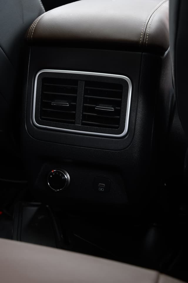 Ac Vents Front Image - 4675