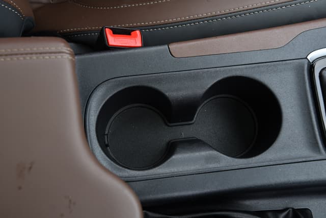 Center Console Cup Holders Image - 4679
