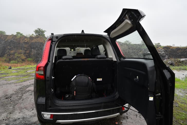 Mahindra Scorpio N Front Row Seats