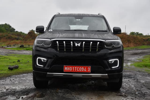 Front View Image - 4698