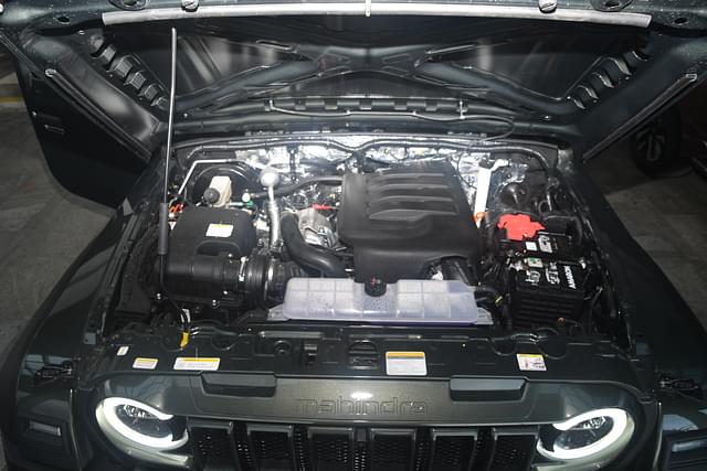 Open Bonnet Engine Shot Image - 1230