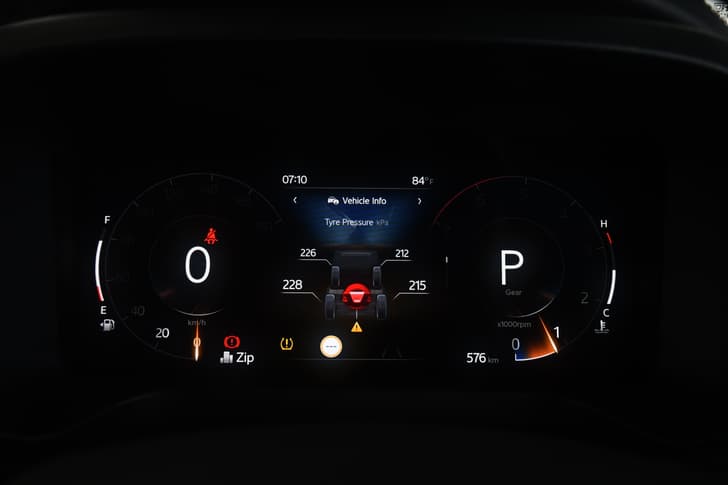 Mahindra Thar Roxx Instrument Cluster
